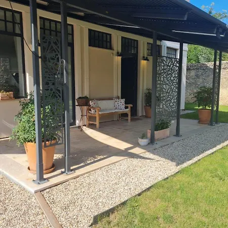 Villa La Maison De Georgia