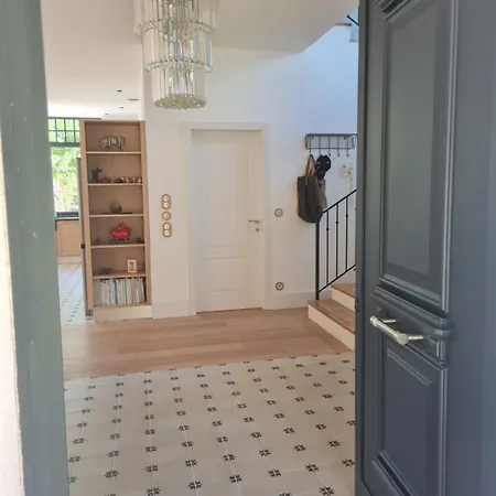 La Maison De Georgia * Beaune (Cote d'Or)